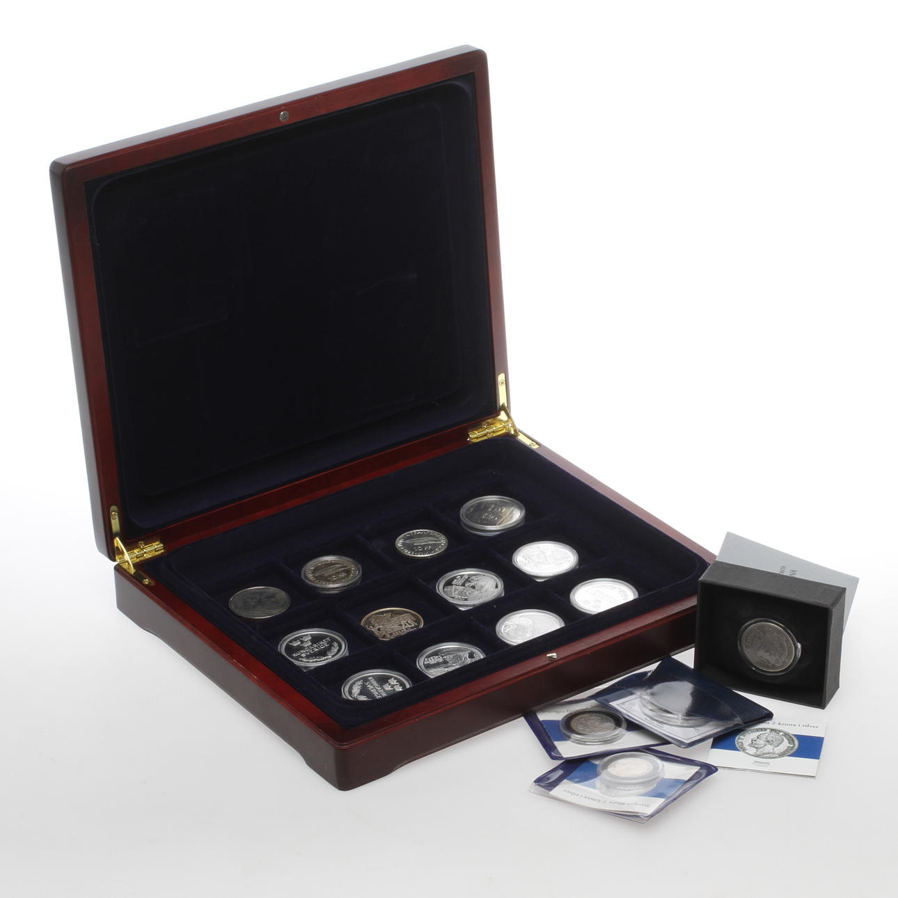 MEDALJER 8 st "Kungariket Sverige" samt MYNT silver Sverige.