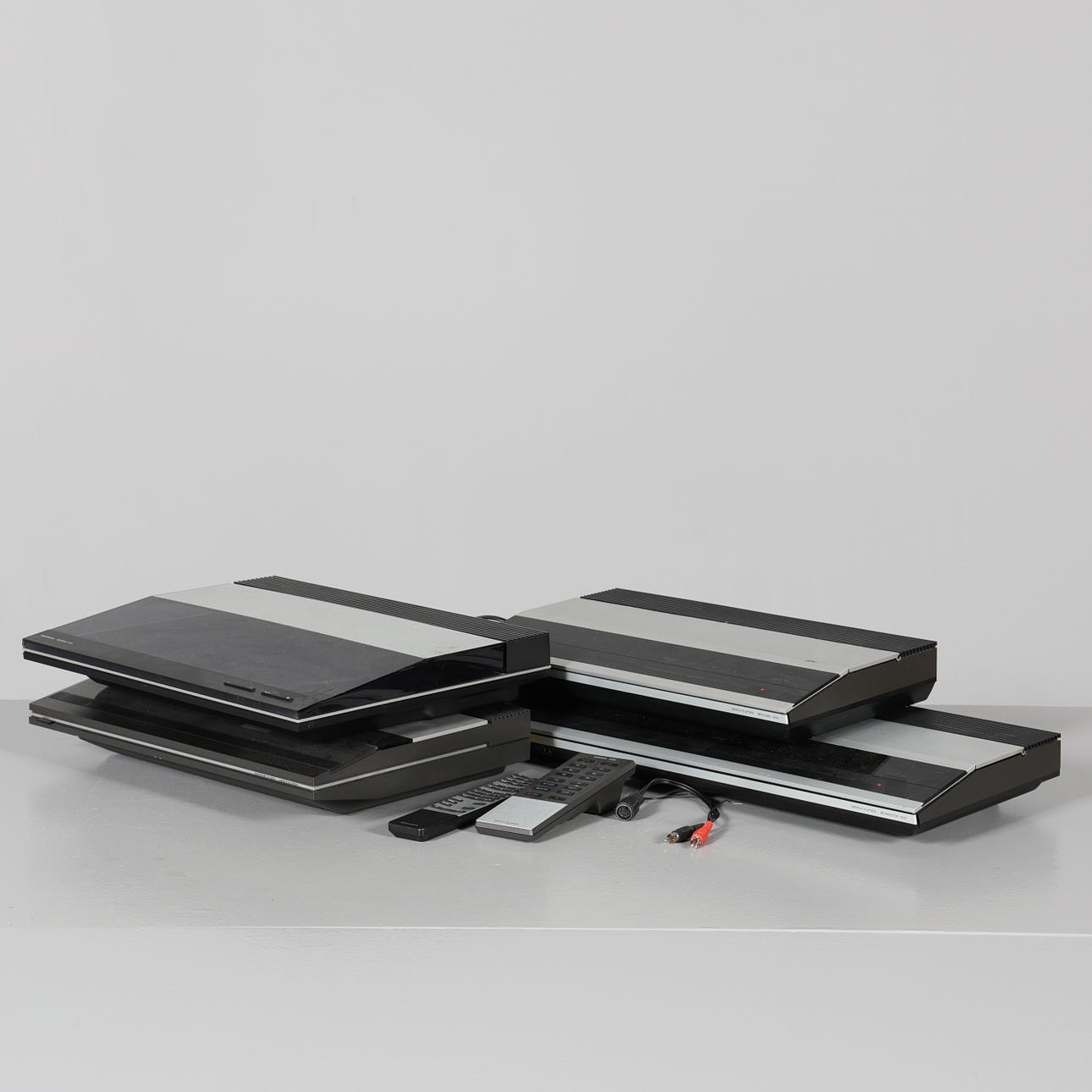 STEREODELAR, 4 stycken, Bang & Olufsen, Danmark.