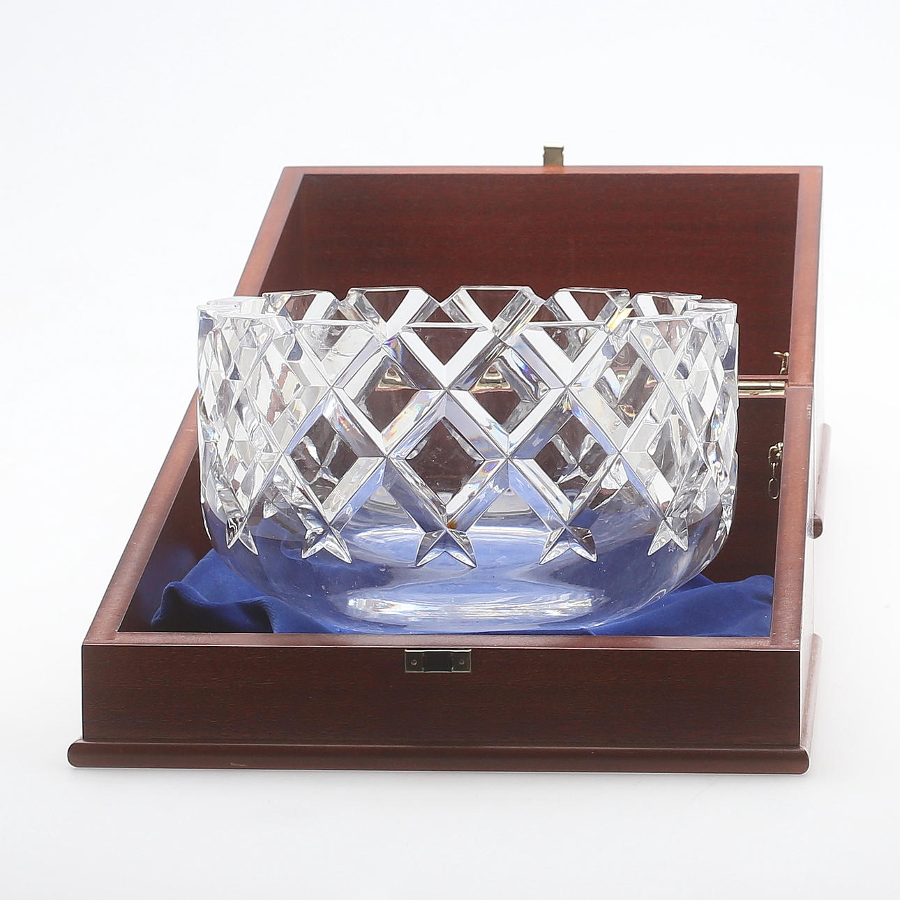 KRISTALLSKÅL, Gunnar Cyrén, Orrefors, för utmärkelsen "För Nit och Redlighet i Rikets Tjänst", 1900-talets andra hälft.