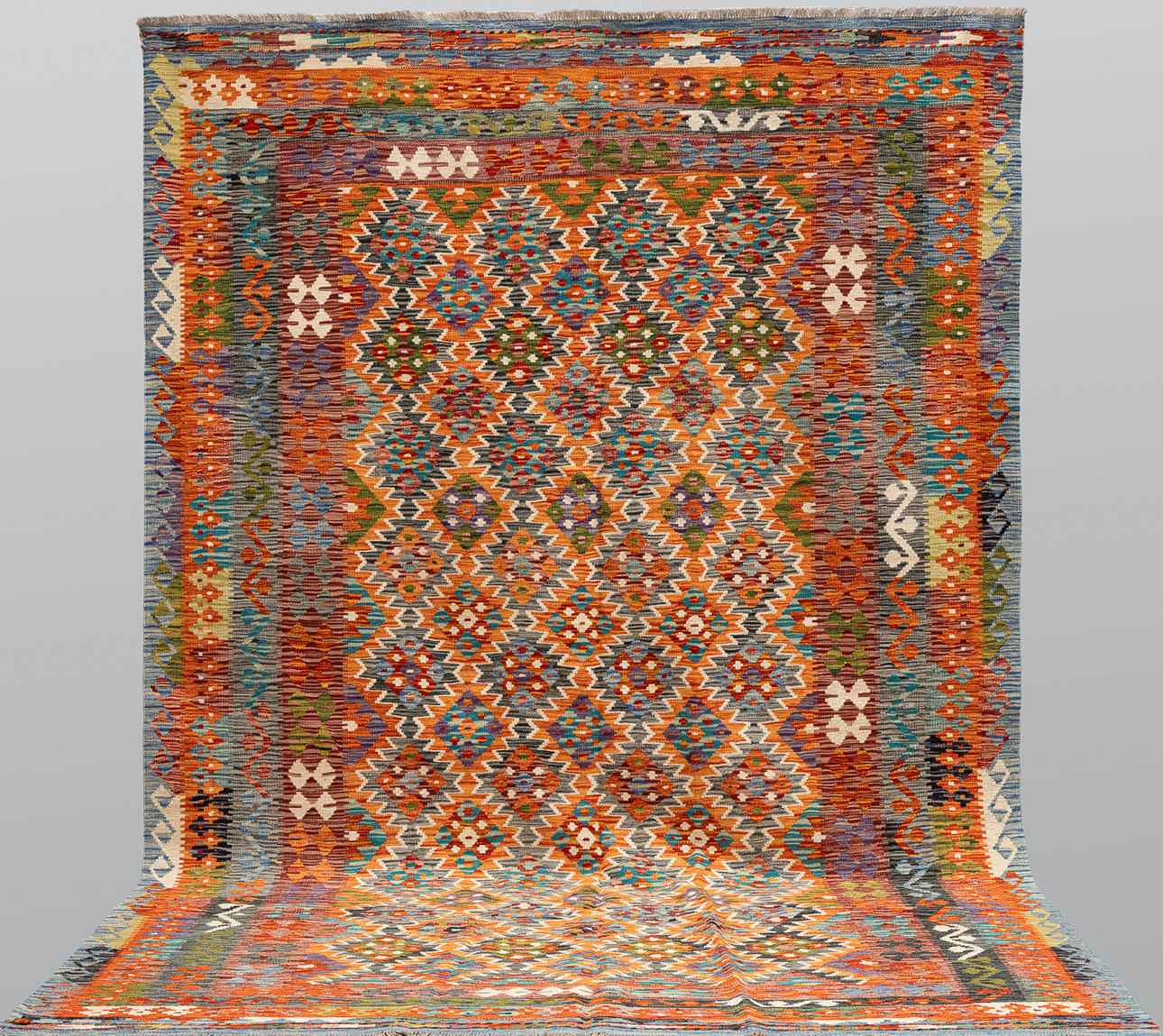 MATTA, Kelim, klassisk design, 305*194 cm.