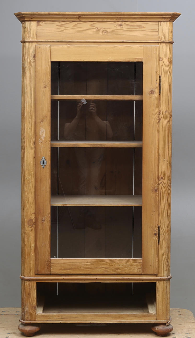 SKÅP, 1800/1900-tal.