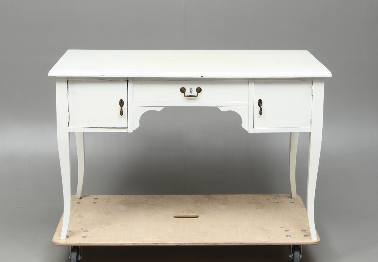 SKRIVBORD, rokokostil, 1900-tal.