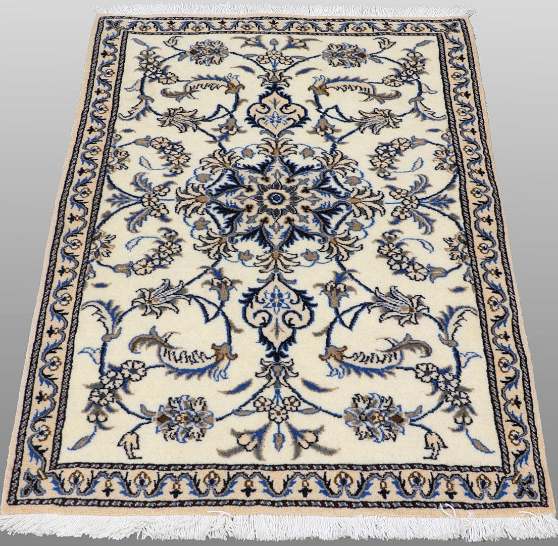 A CARPET, Nain, 130*86 cm.