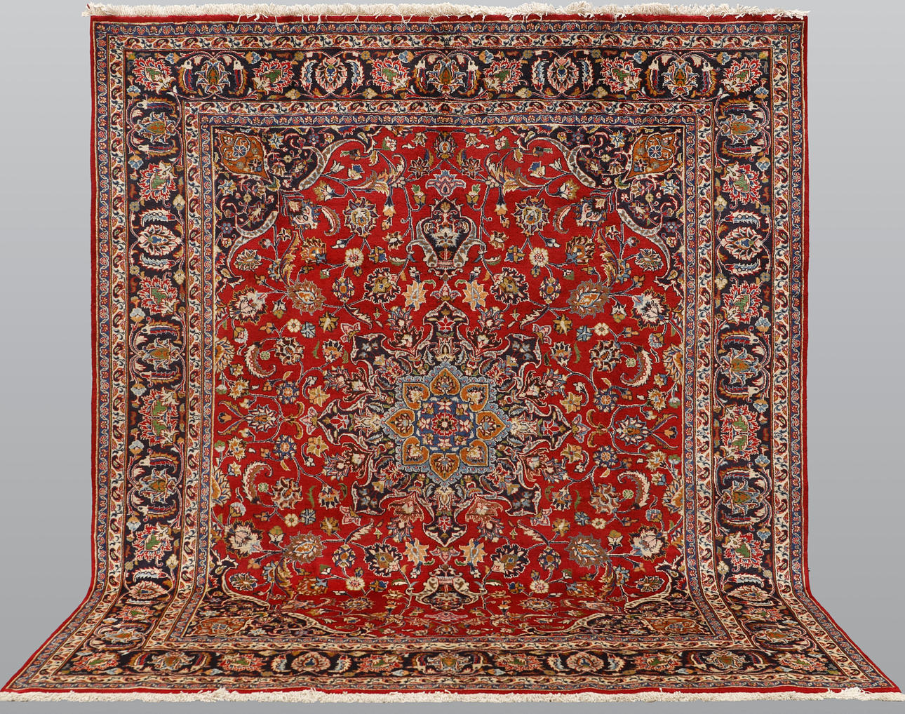 MATTA, Meshed, Fine, 273*258 cm.