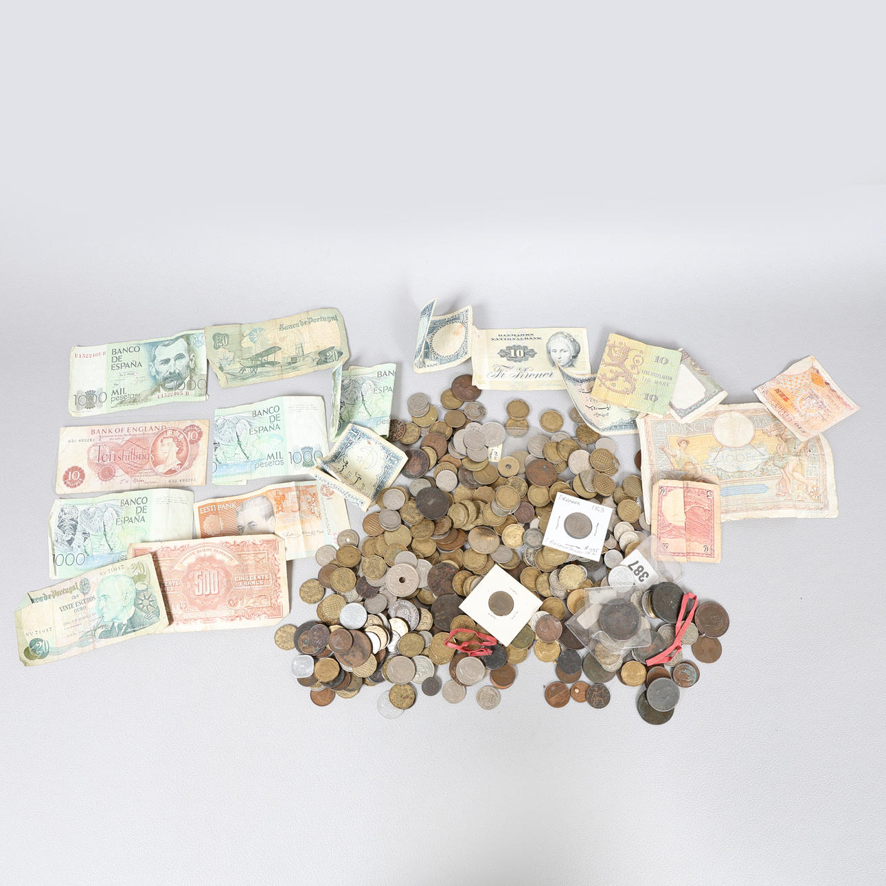 LARGE COLLECTION OF WORLD COINS AND BANK NOTES. Coins, Medals & Stamps ...