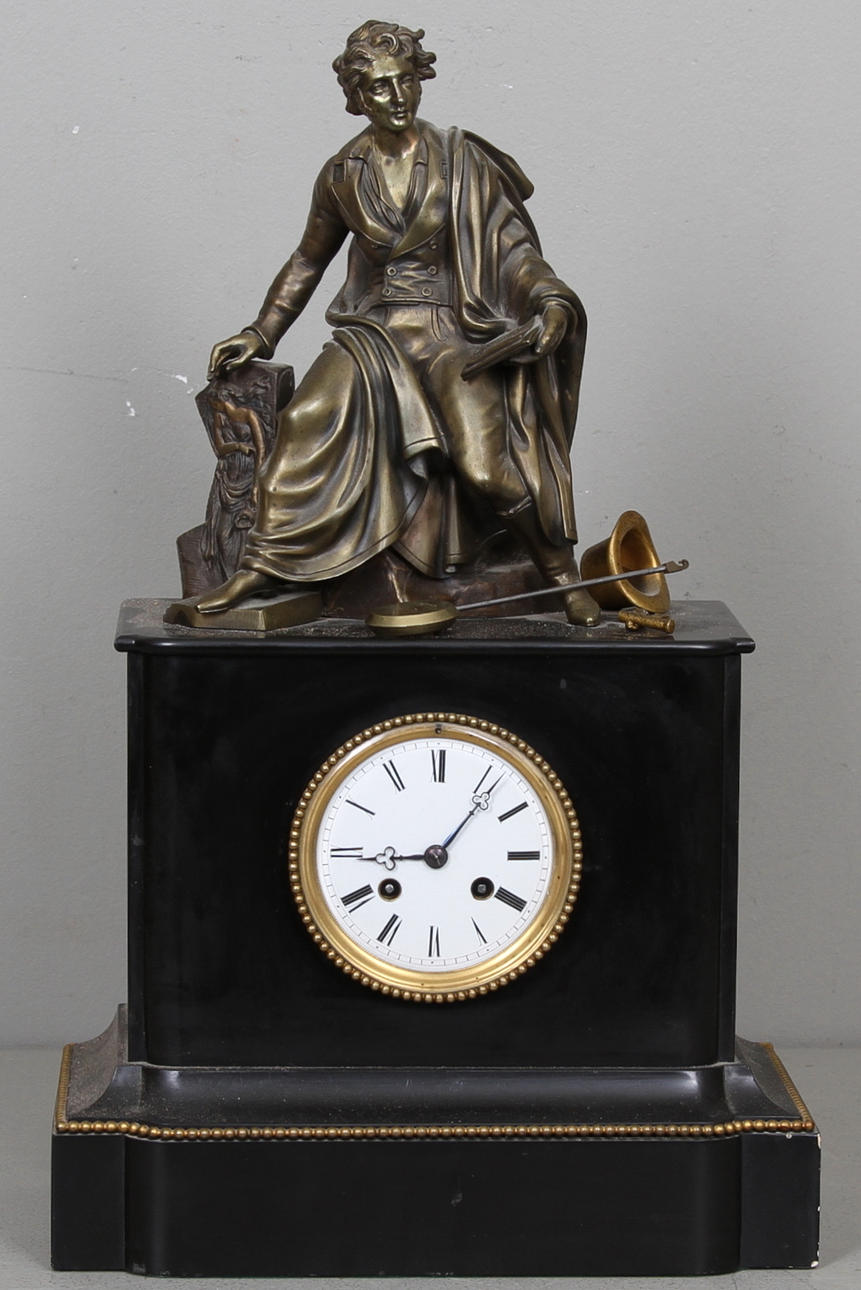 BORDSPENDYL, sten och metall, 1800/1900-tal.