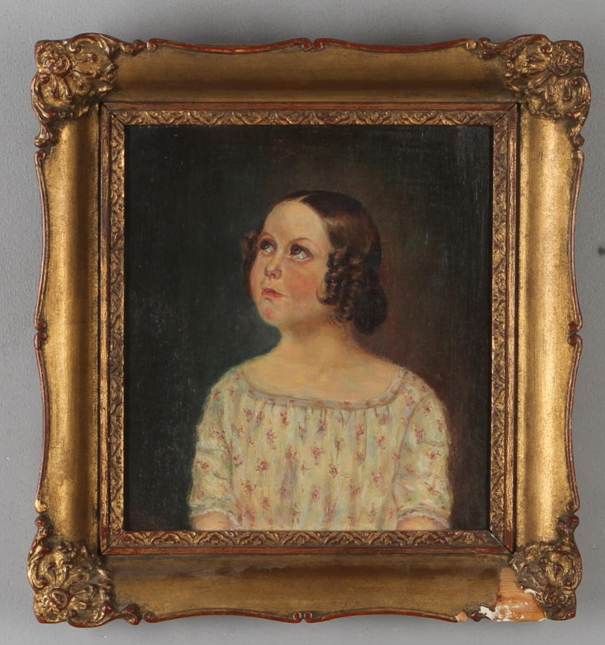 OIDENTIFIERAD KONSTNÄR. Flickporträtt, olja på duk, osignerat.