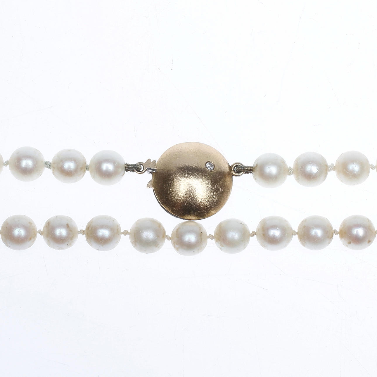 COLLIER, pärlor och 18k guldlås, Sandström de wit, vikt totalt 31,9 gram.