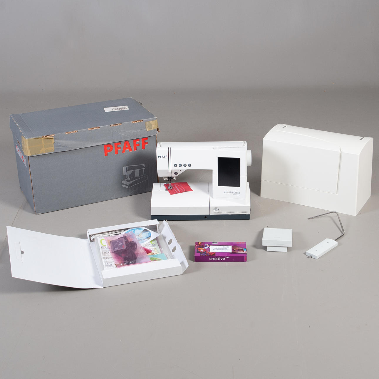 PFAFF 2140 SY- OG BRODERIMASKINE. ny.