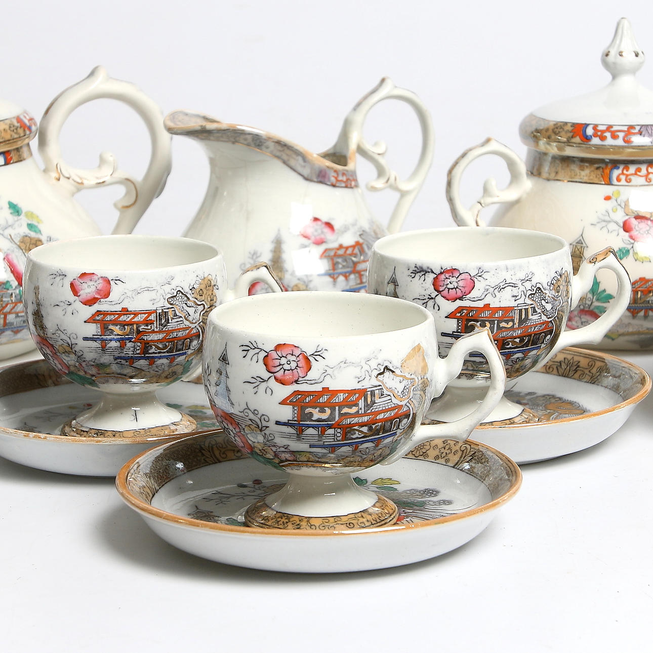 TESERVIS, 13 delar, flintgods, "Japan", Arabia, 1800-talets andra hälft.