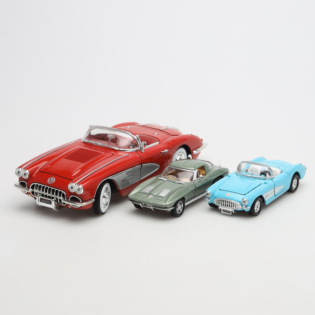 MODELBILER, 3 stk., Chevrolet Corvette.