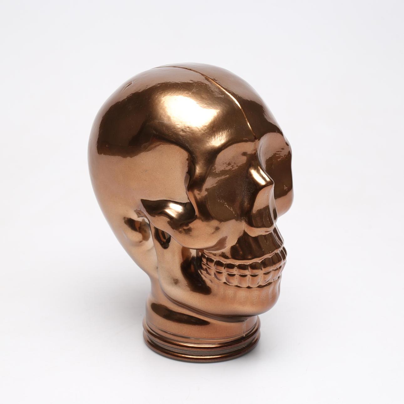 A glass skull sculpture.