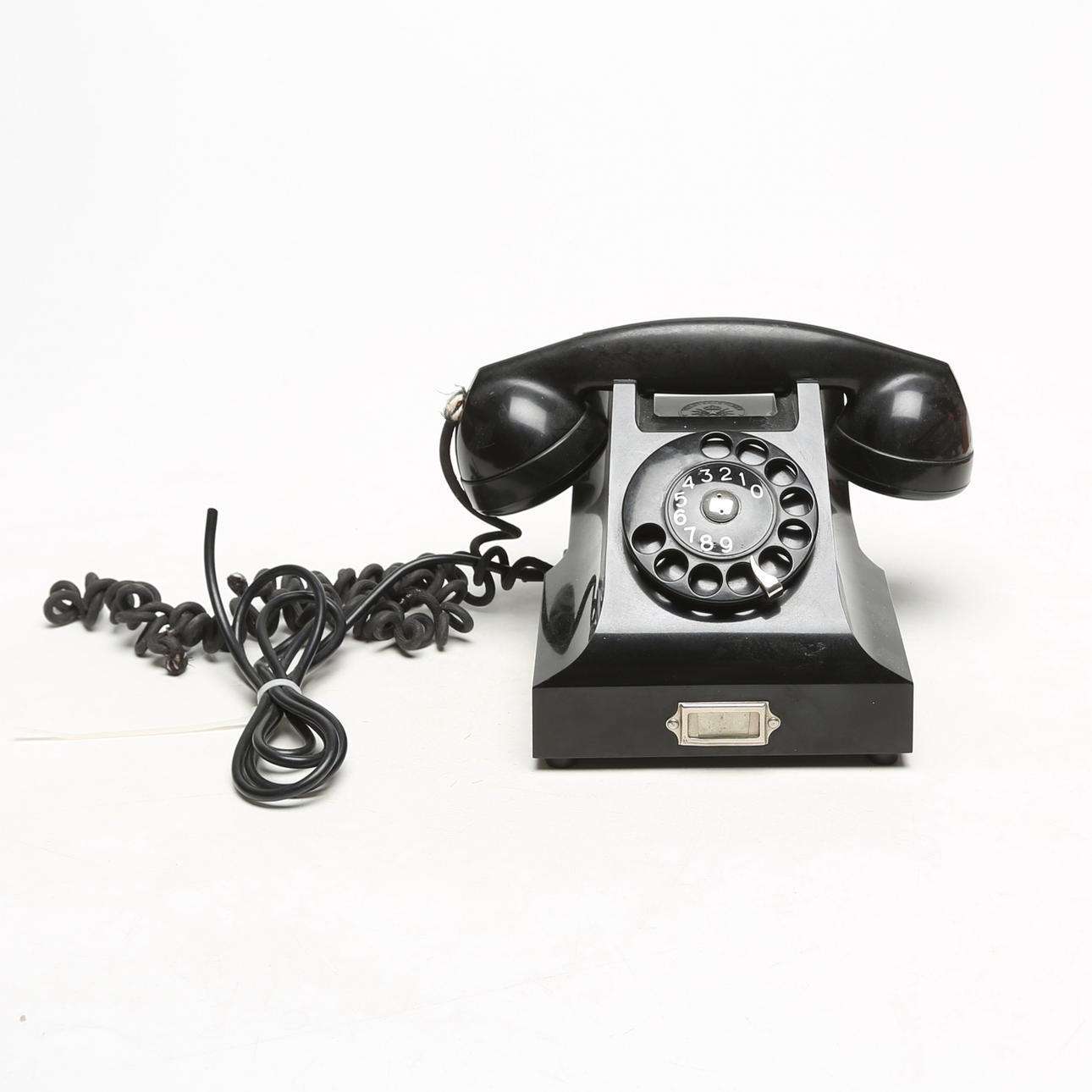 A BAKELITE PHONE, Nynäshamn.