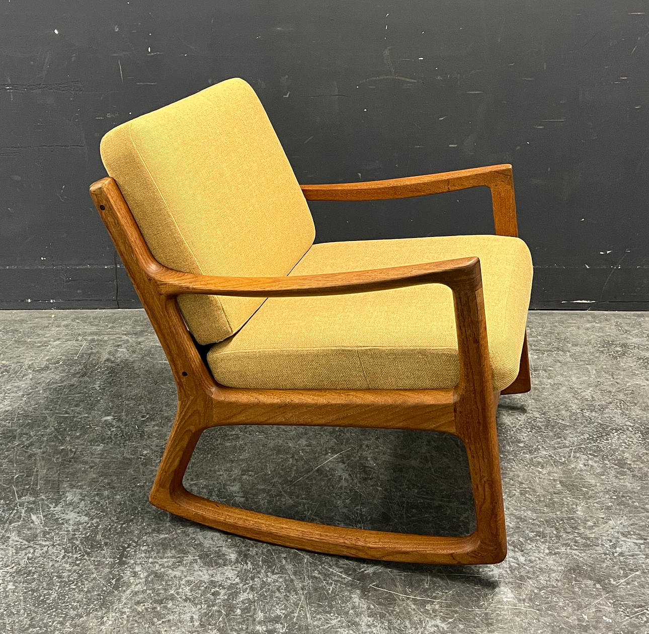 OLE WANSCHER. GYNGESTOL TIL CADO.