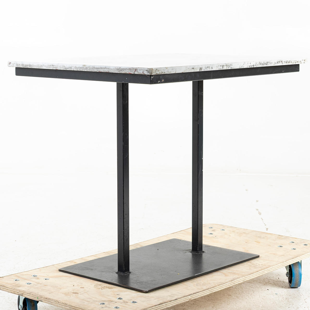 CAFEBORD, metall & marmor, samtida.