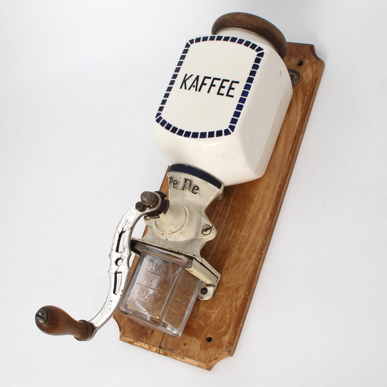 COFFEE GRINDER, WALL MODEL, PORCELAIN, 20TH CENTURY.