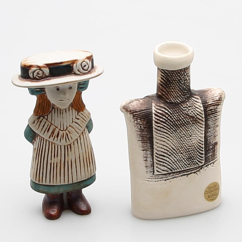 FIGUR OCH FLASKA, 2 st, Gustavsberg och Rörstrand.