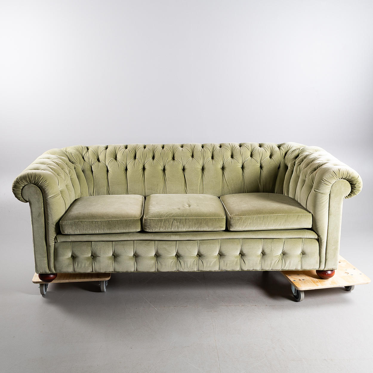 SOFFA, 3-sits, Chesterfieldmodell, 1900-talets senare del.