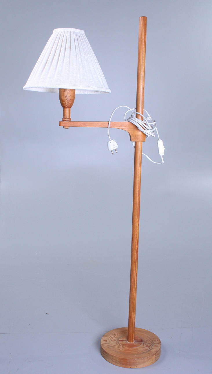 GOLVLAMPA.