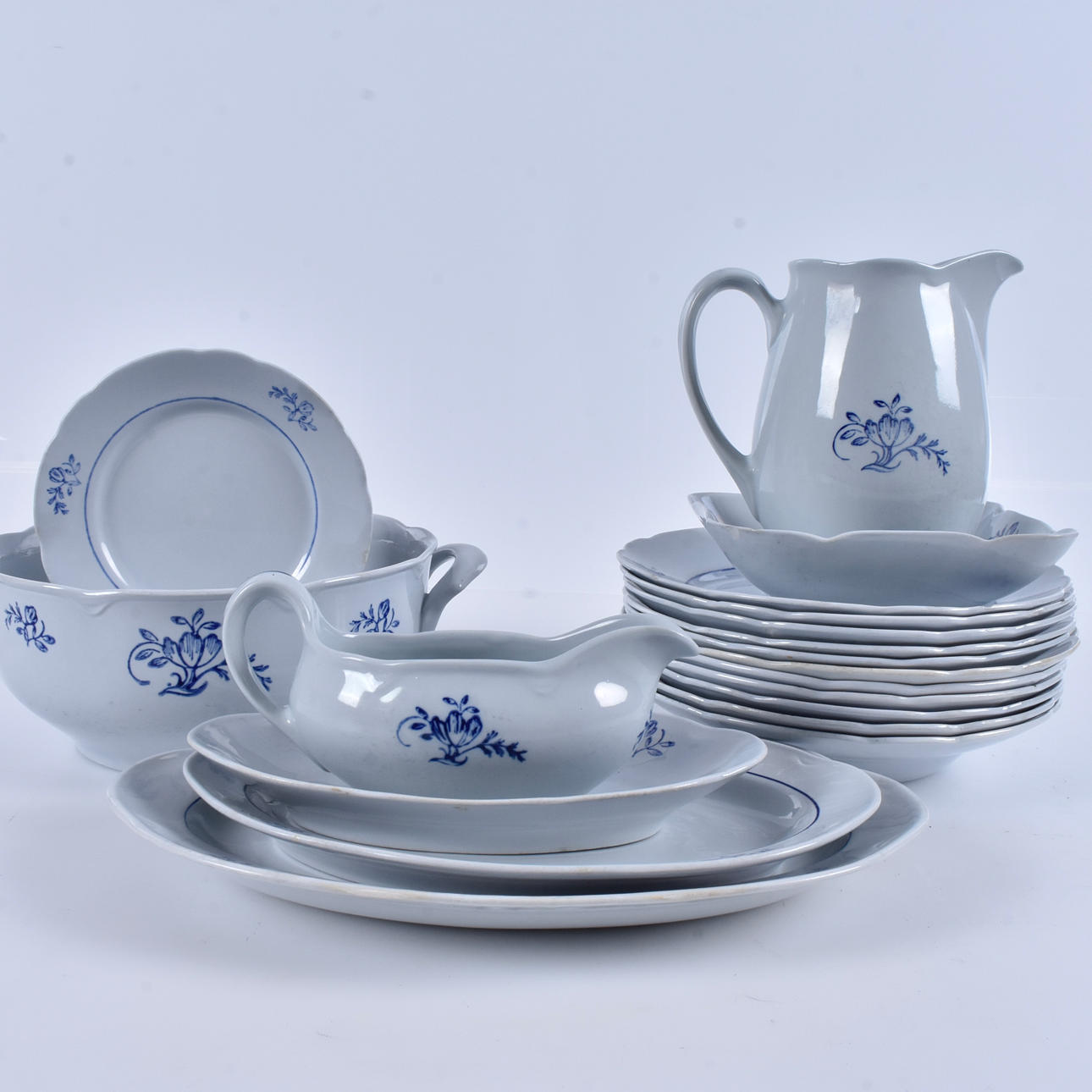 DINNERWARE, 19 pieces, Tableware, Arabia, Finland.