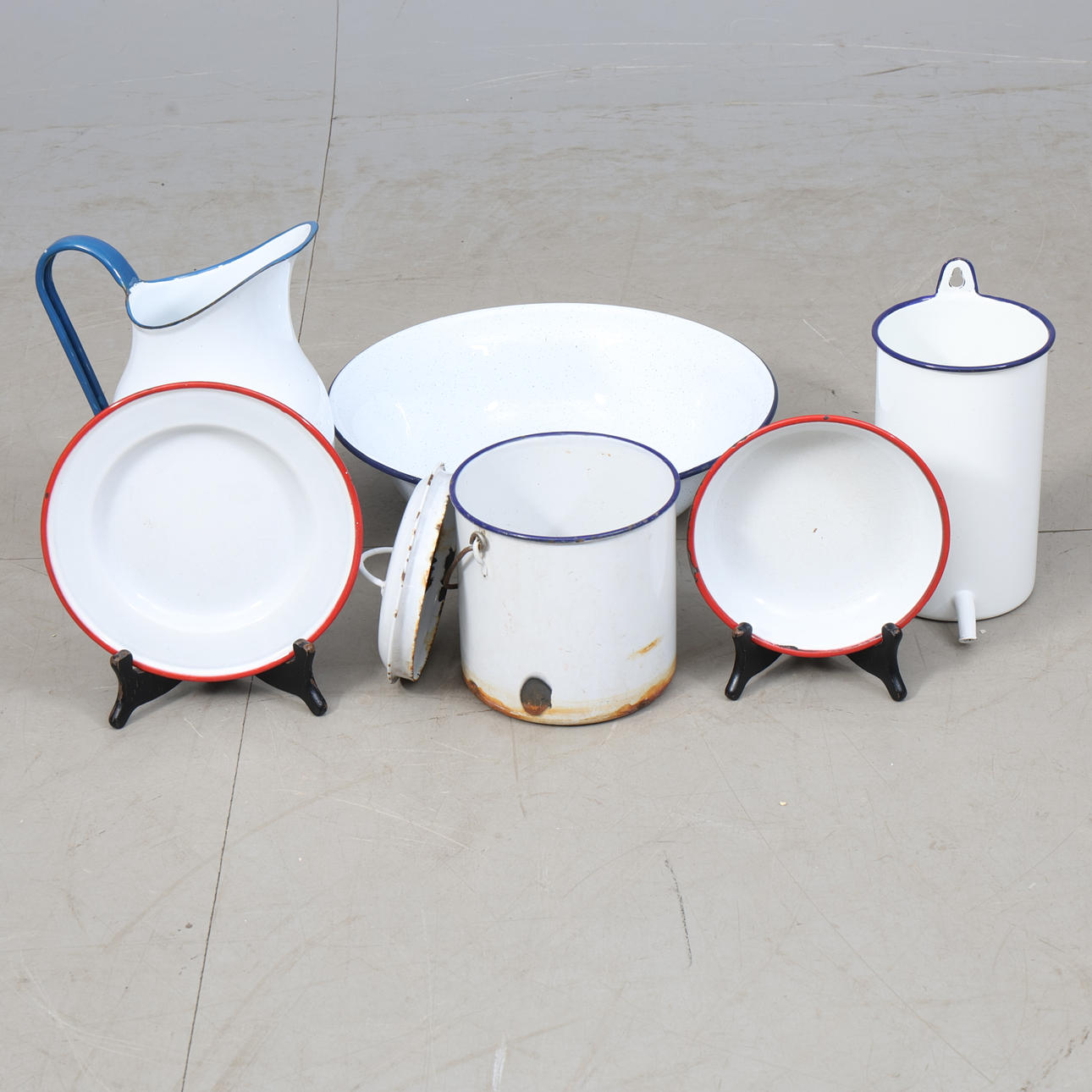 UTENSILIEN, Emaille, 6 Stück, inkl. Kockums.