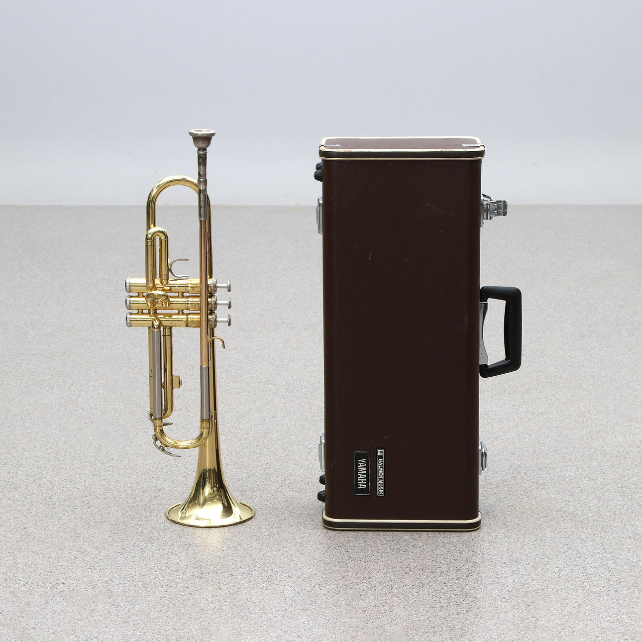 YAMAHA TRUMPET. Brass.