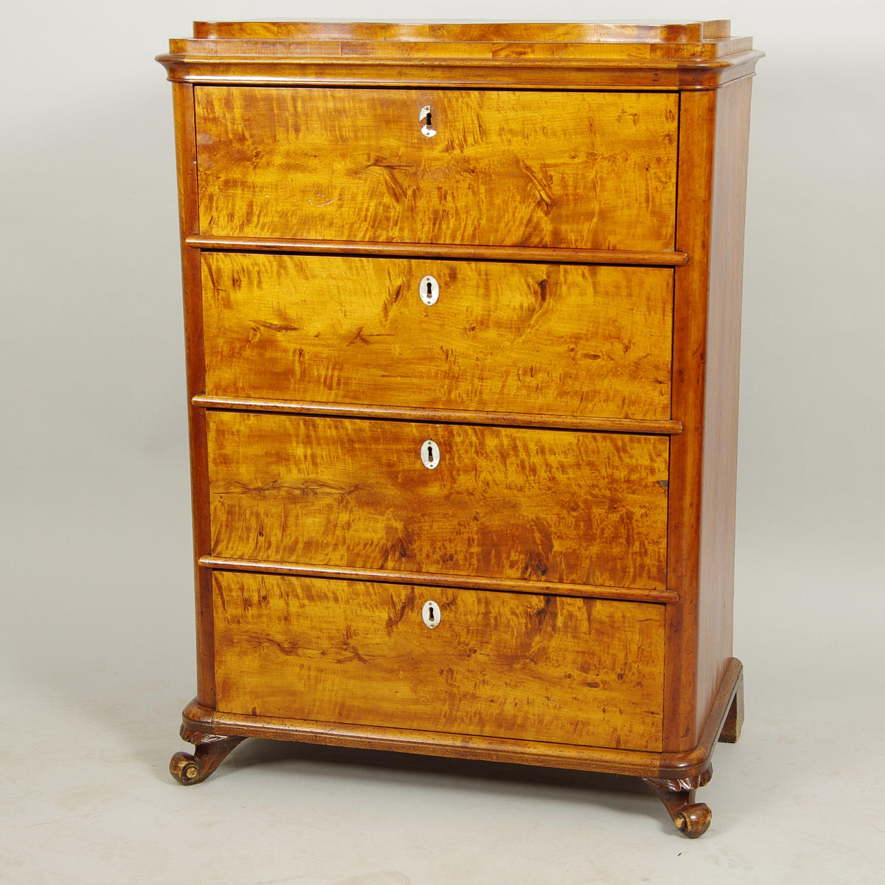 BYRÅ, 4-lådig, björk, sent 1800-tal.