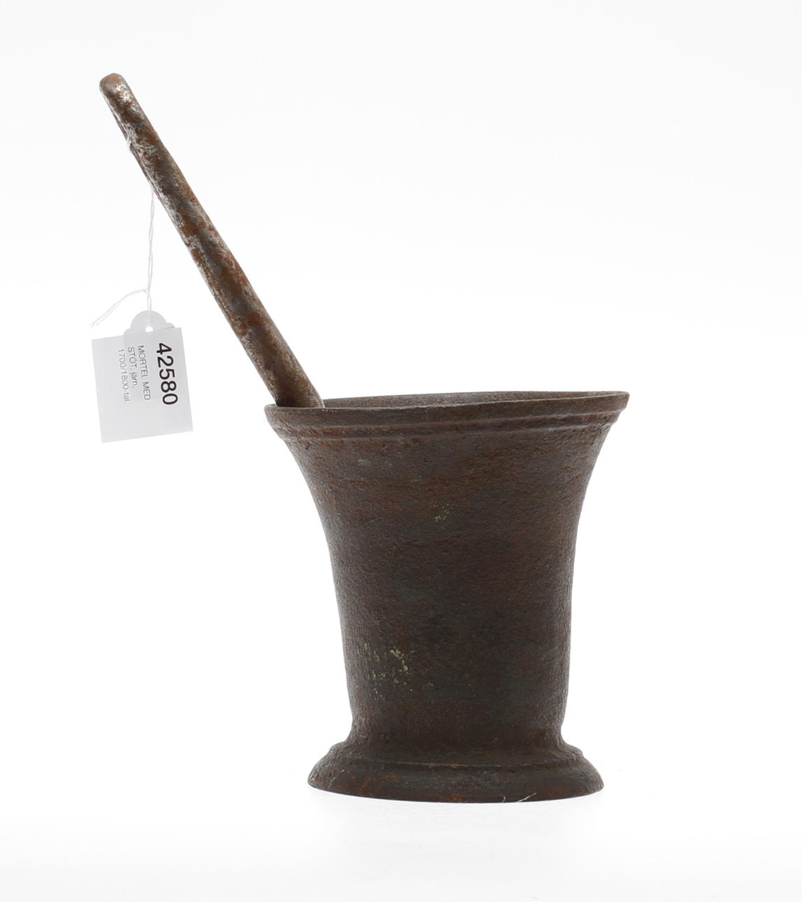 MORTEL MED STÖT, järn, 1700/1800-tal.