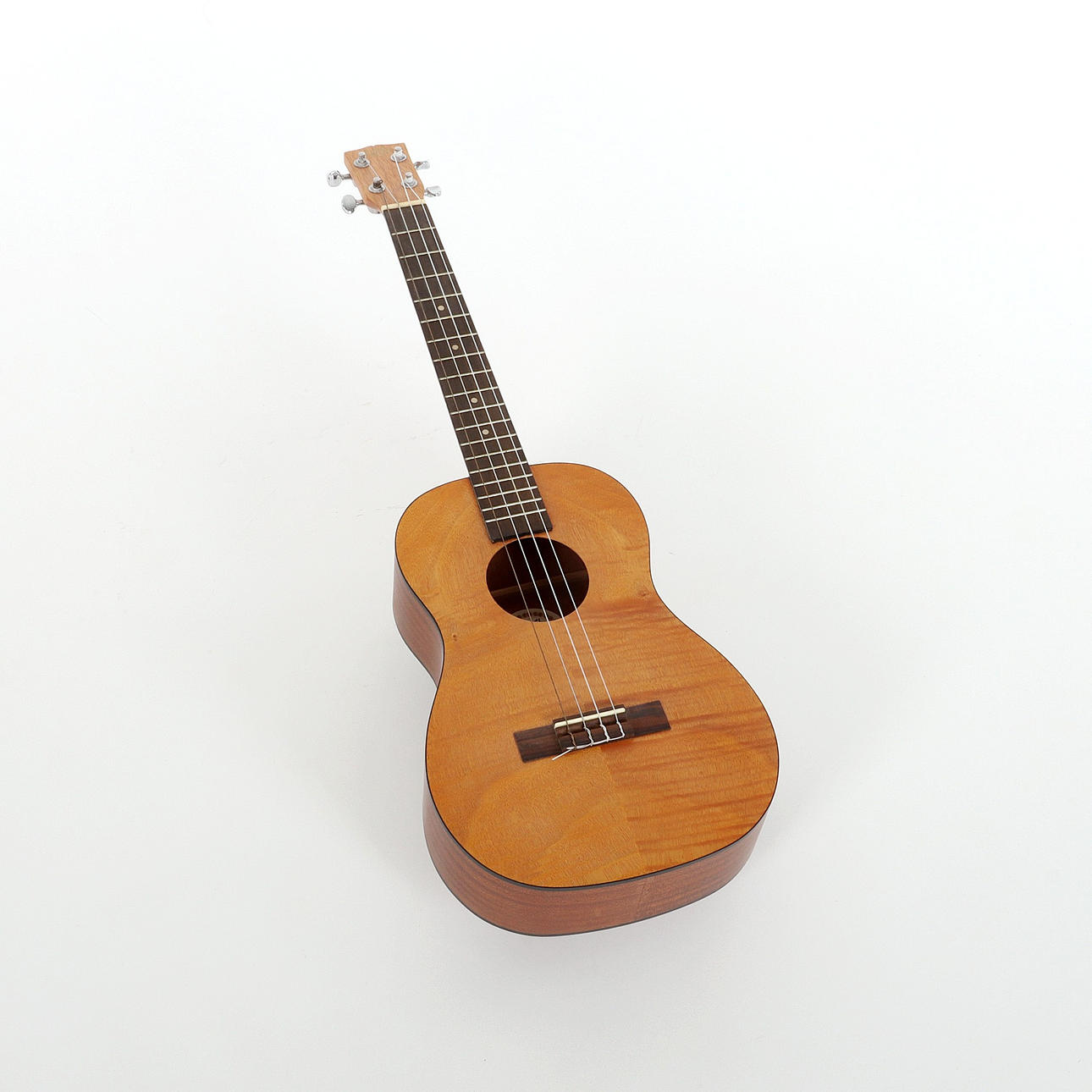 BARITON UKULELE UKB-40 in case, Coral.