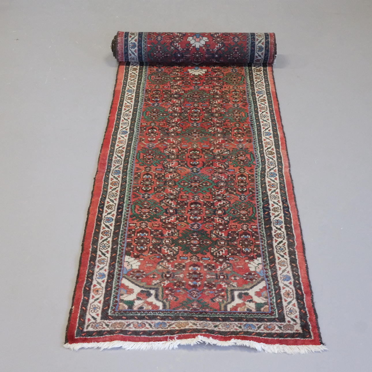 ORIENTALISK, KNUTEN GALLERIMATTA, HAMADAN.