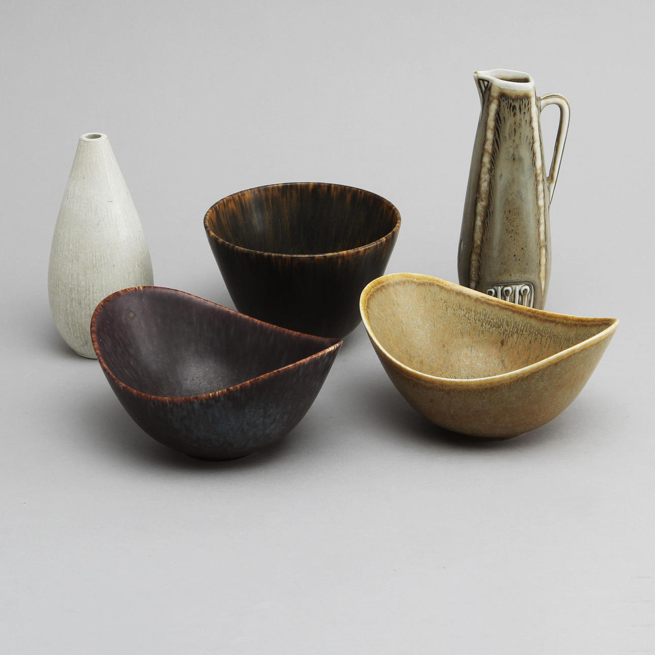 KERAMIK, 5 delar, stengods, Gunnar Nylund samt Carl Harry Stålhane, Rörstrand.