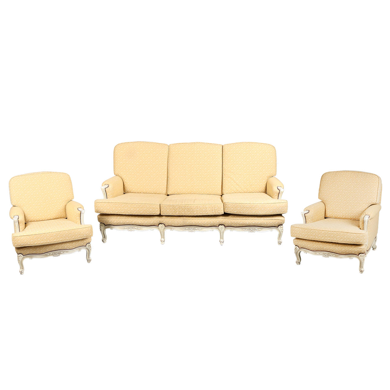 A FRENCH STYLE THREE PIECE SUITE (3).