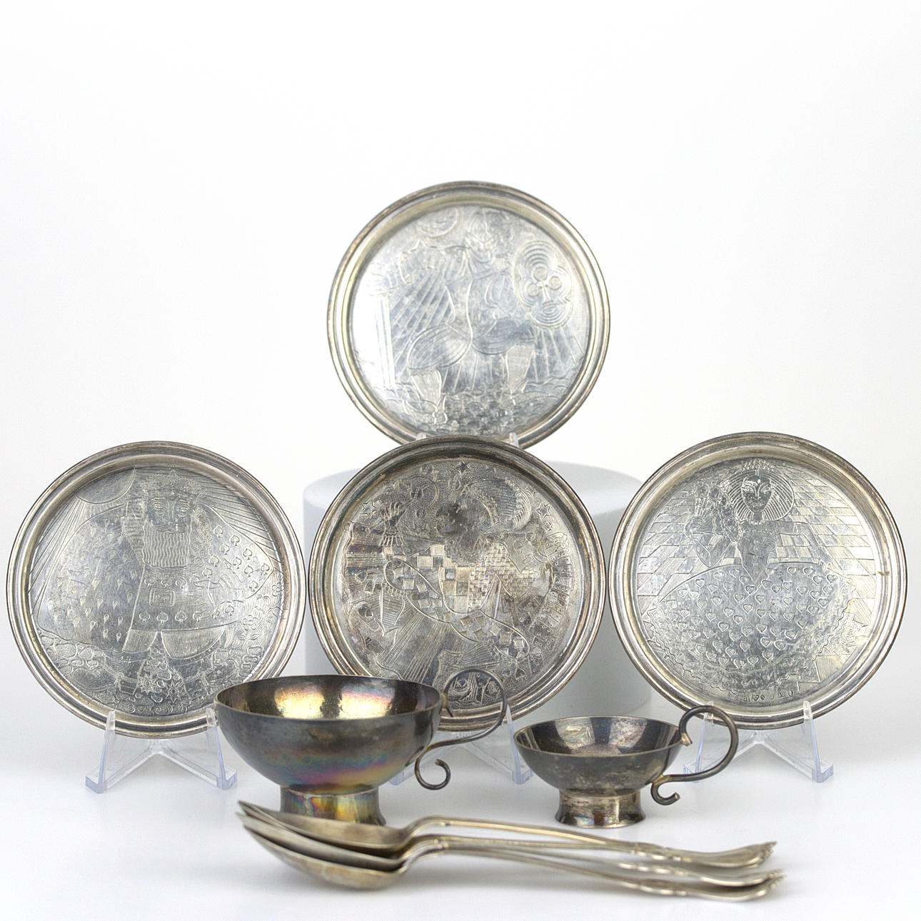 TEELÖFFEL, PUNSCHBECHER UND FLASCHENHALTER, 10 Stück, Silber.