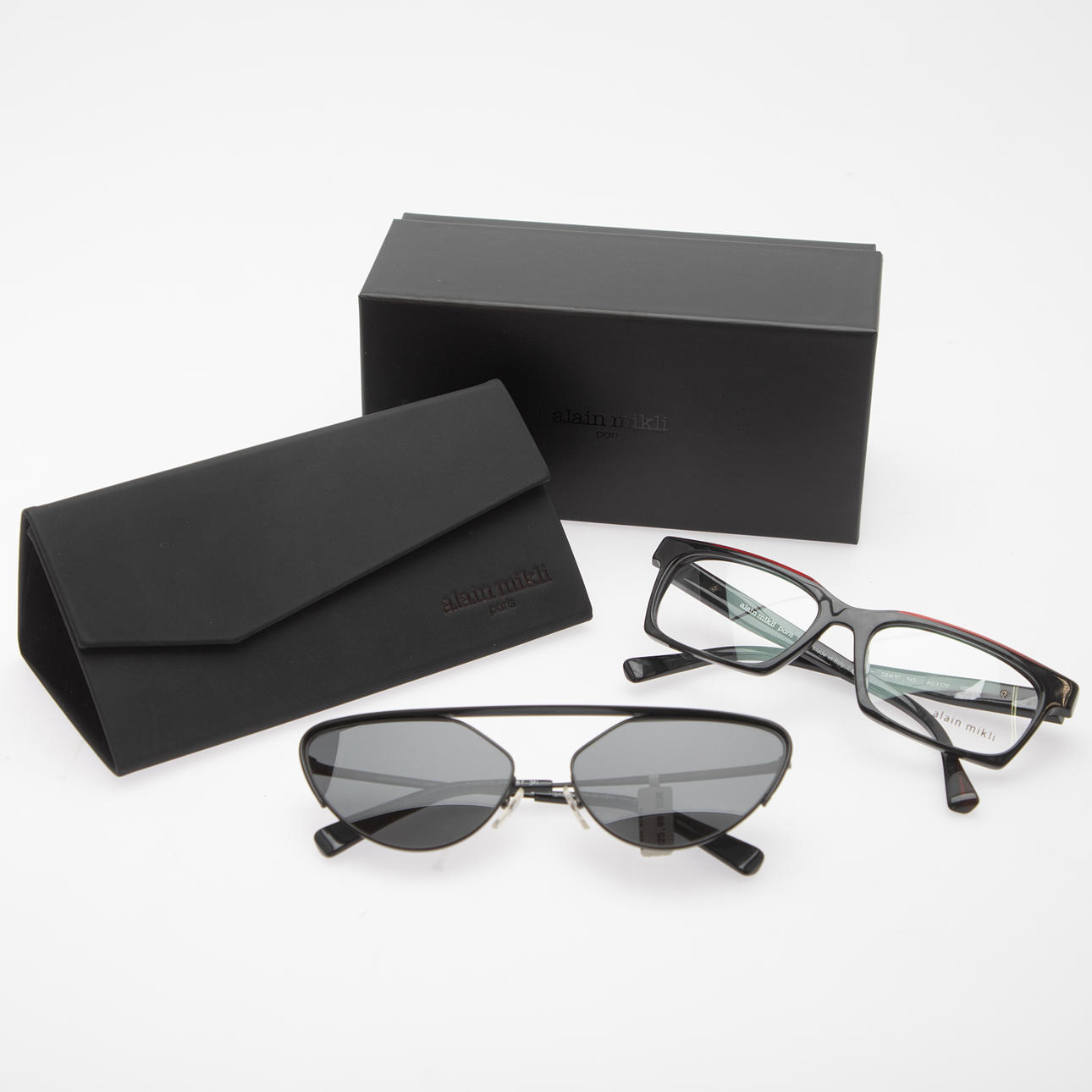 ALAIN MIKLI. Aurinkolasit ja miesten silmälasit, Paris (2).