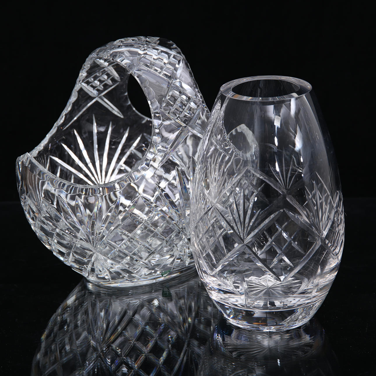BASKET and vase, crystal.