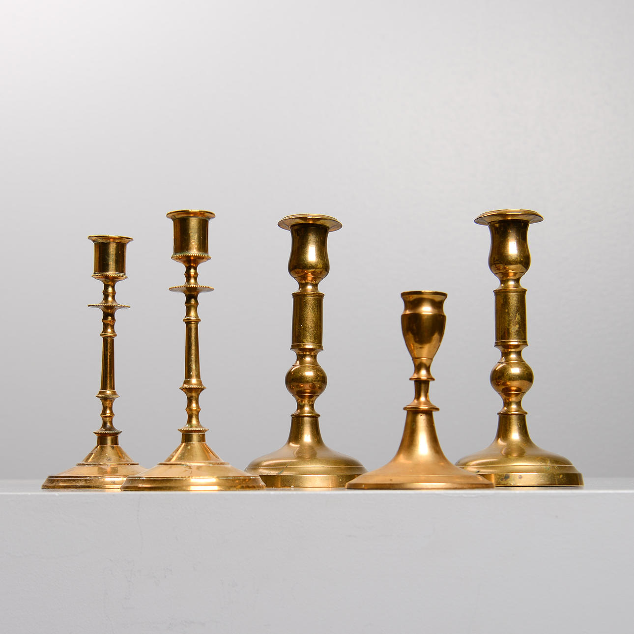 LJUSSTAKAR, 5 st, Mässing, bl.a. Skultuna.