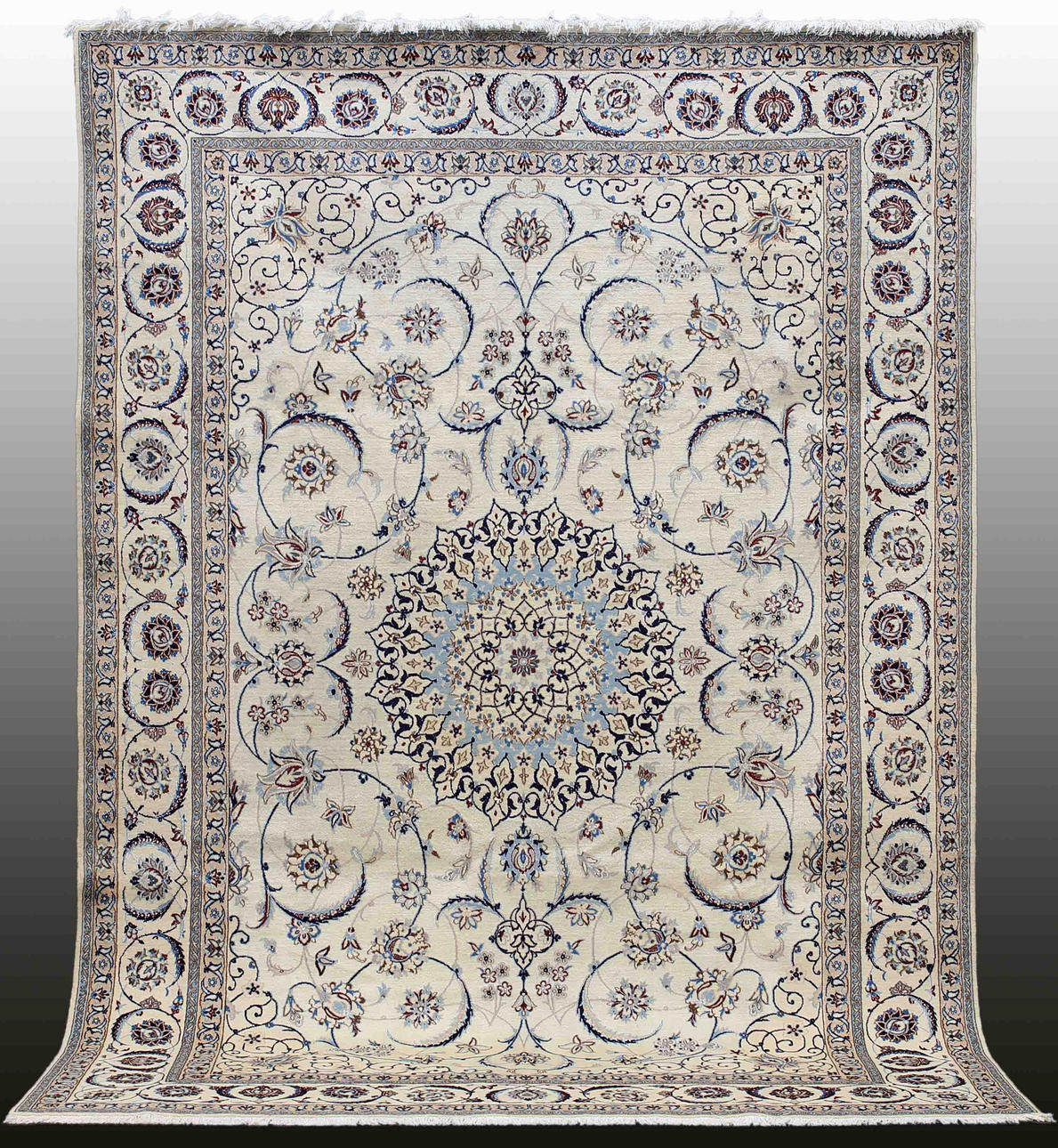 MATTA, Persisk, Nain med silkesinslag, 9la, (fine) 345 x 250 cm.