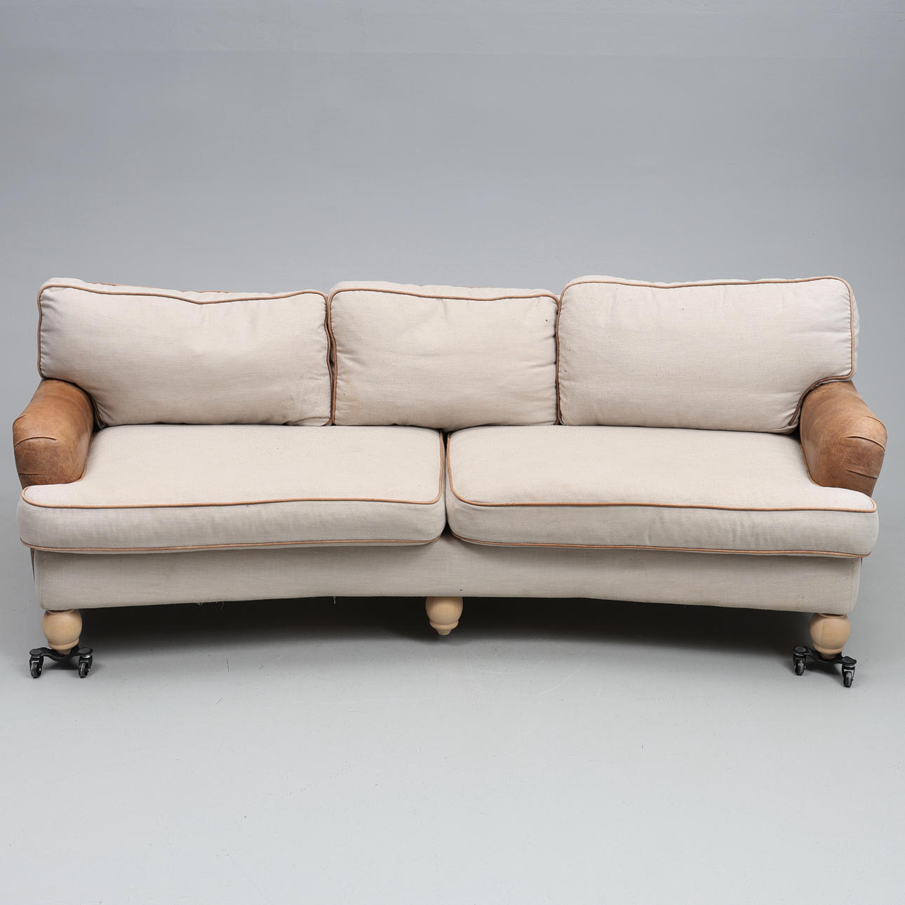 SOFA. Howard model, 3-seater, Scapa.