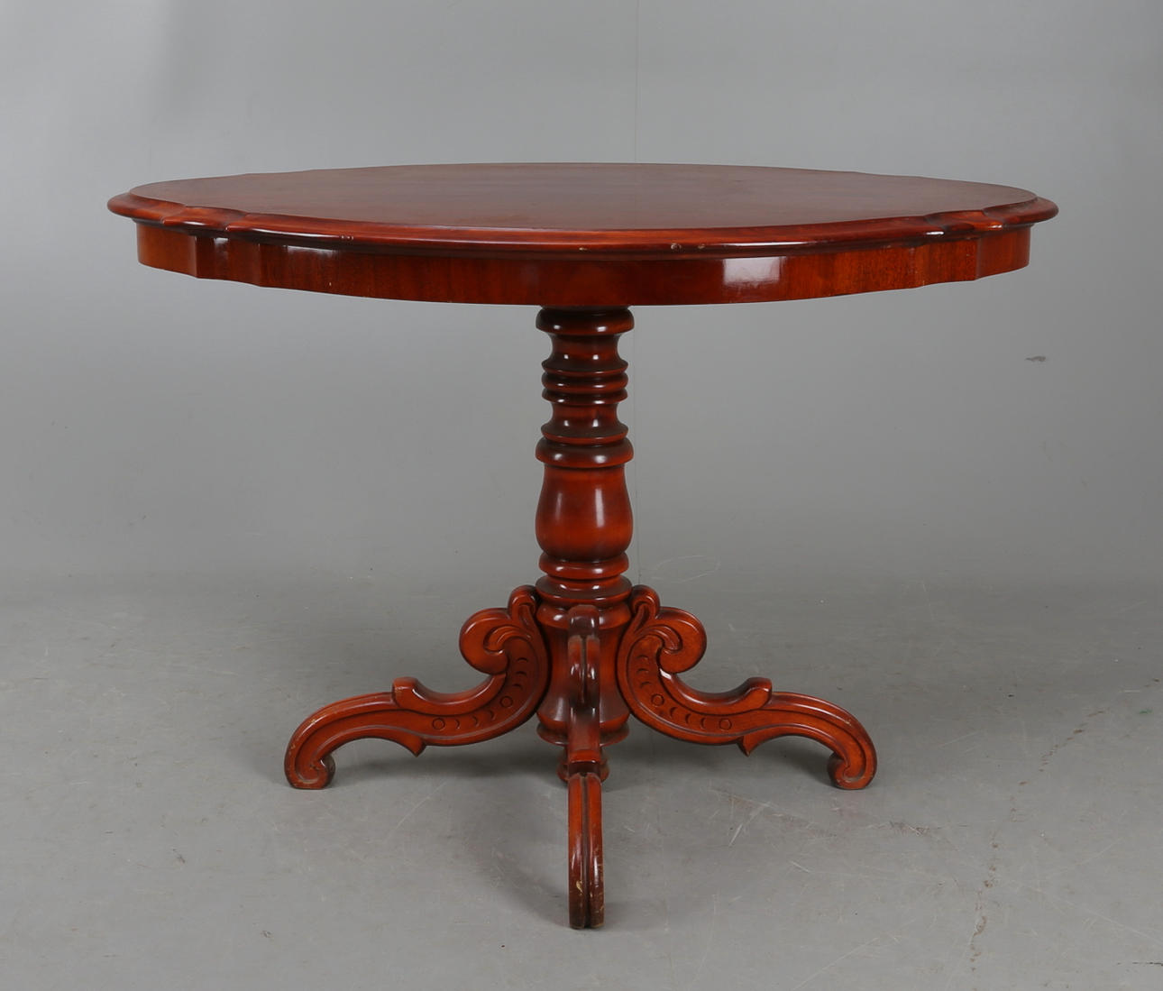 SALONGSBORD, rokokostil, 1900-tal.