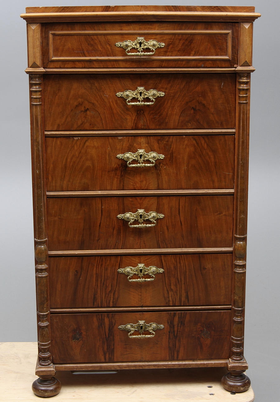 BYRÅ 6-lådig, C:a 1900.