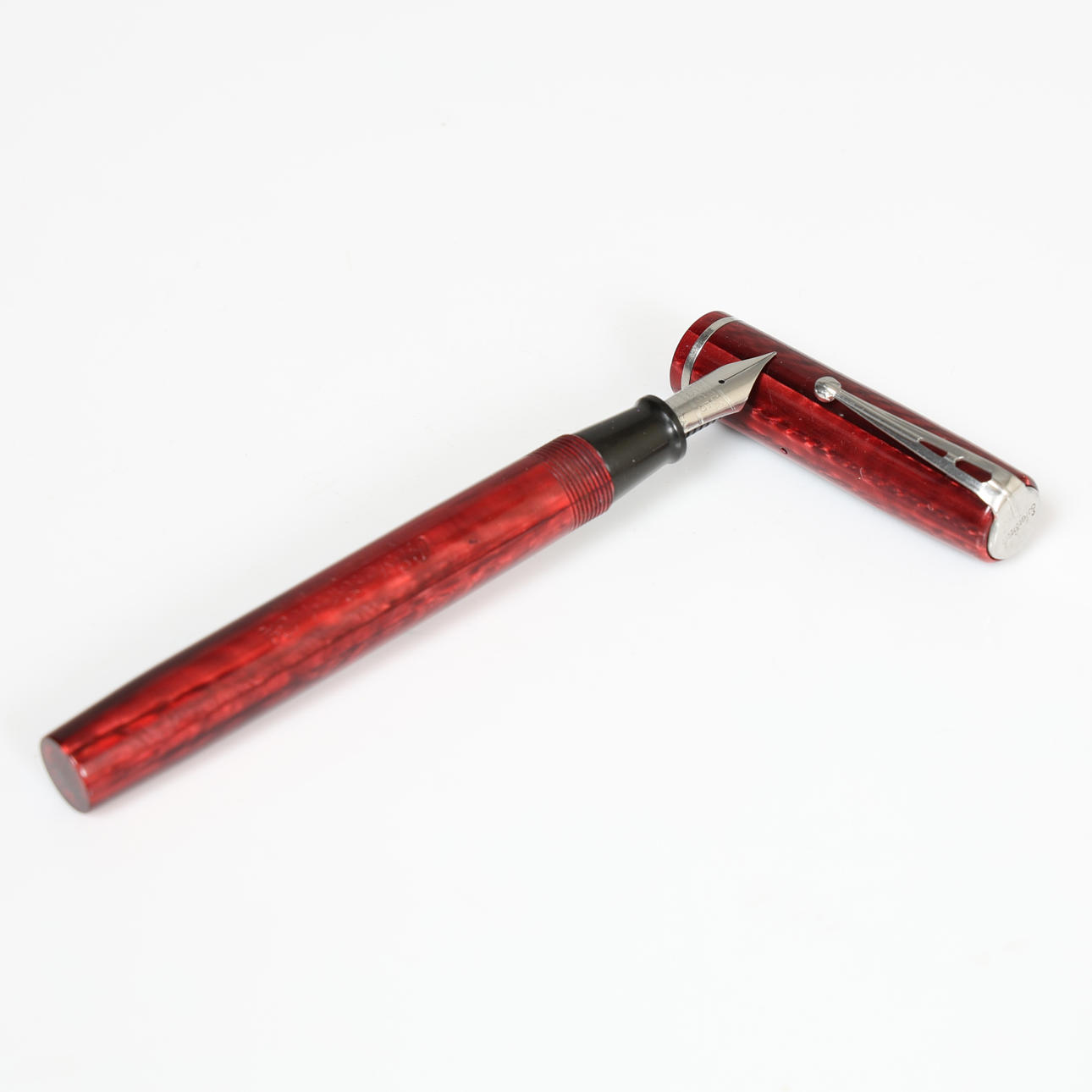 EIN STESTERBROOK 'DOLLAR B' FÜLLFEDERHALTER AUS DER ZEIT UM 1940.