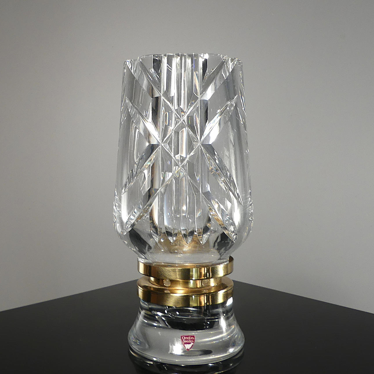 OLLE ALBERIUS. lantern, cut crystal, Orrefors.