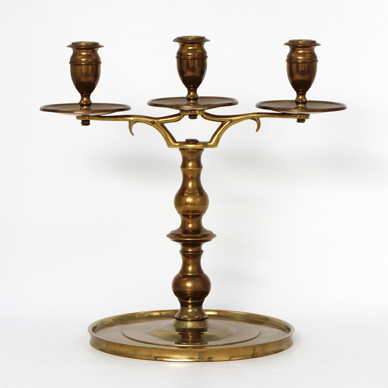 KANDELABER, SOLID MÄSSING, LINDSTEDT AB, NR 114, ÖLAND 2004.