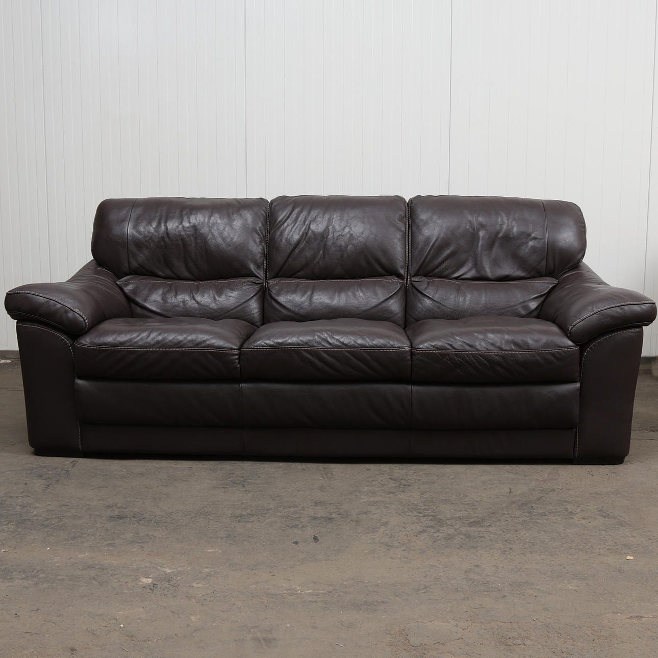 Soffa, skinn, tresits, 2000-tal, Bromölla-Möbler.