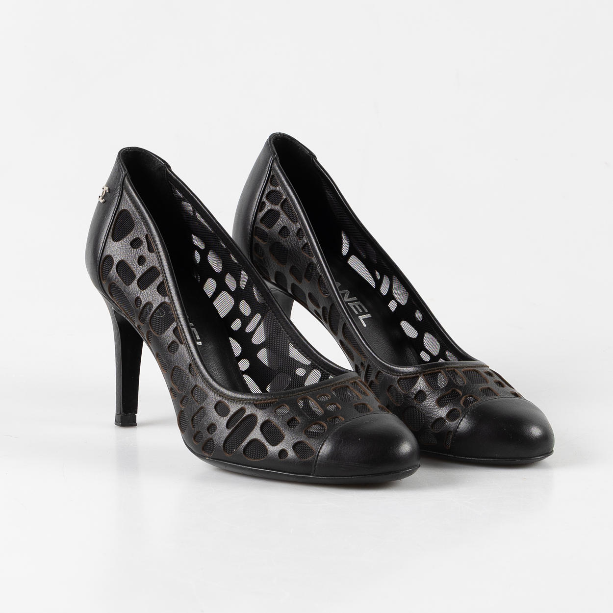 CHANEL, Shoes, 1 pair, pumps, size 37.