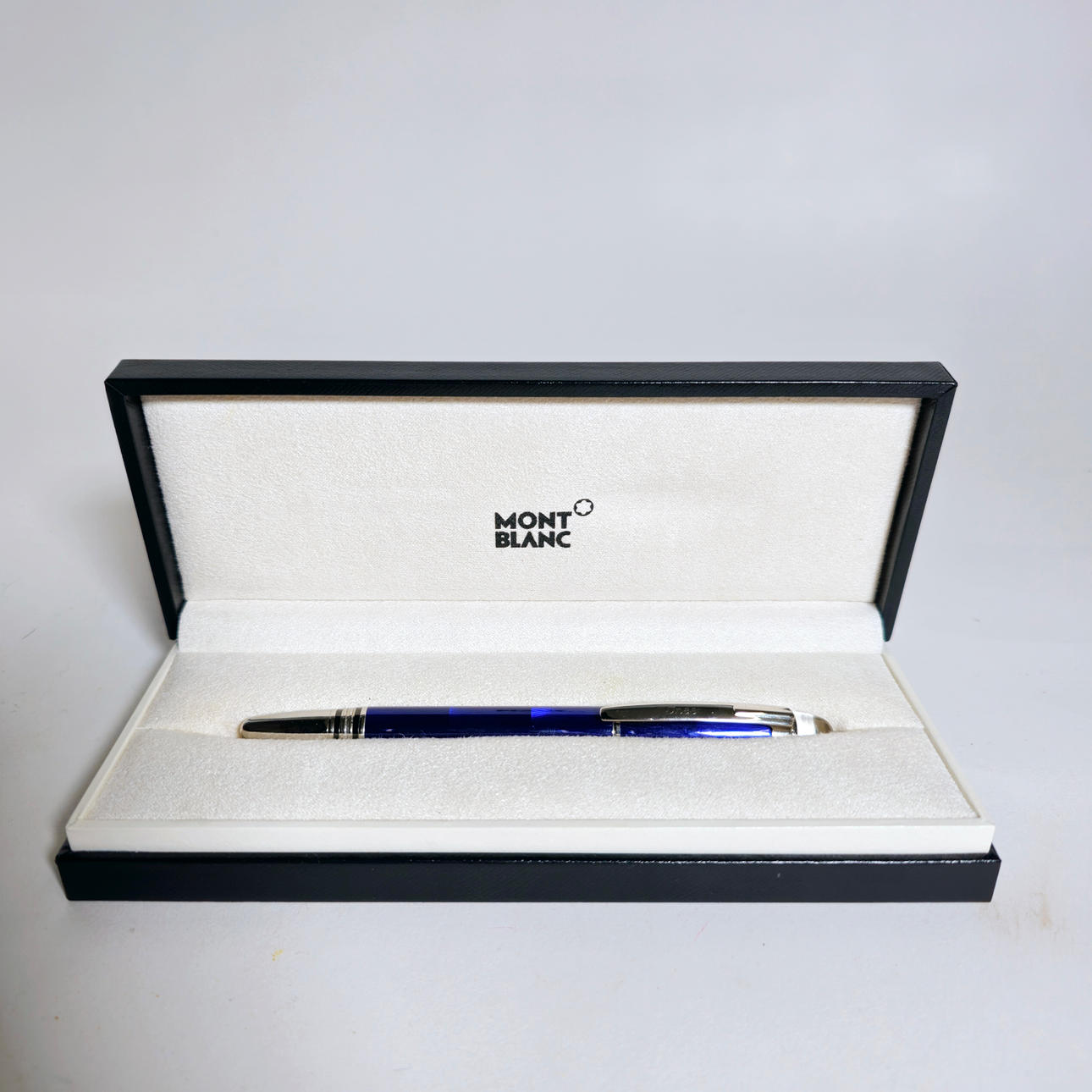 MONTBLANC STARWALKER PEN.