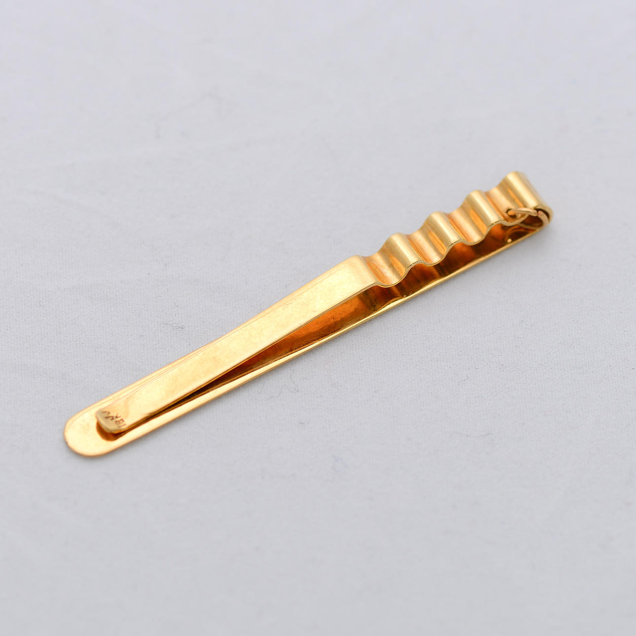 CLIP PARA BILLETES, oro de 18 quilates.