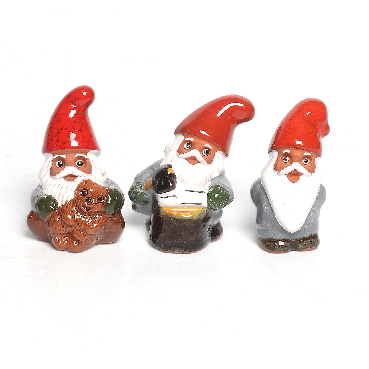 FIGURINER, 3 st, keramik, tomtar, Rolf Berg, Torshälla, 1900-tal.