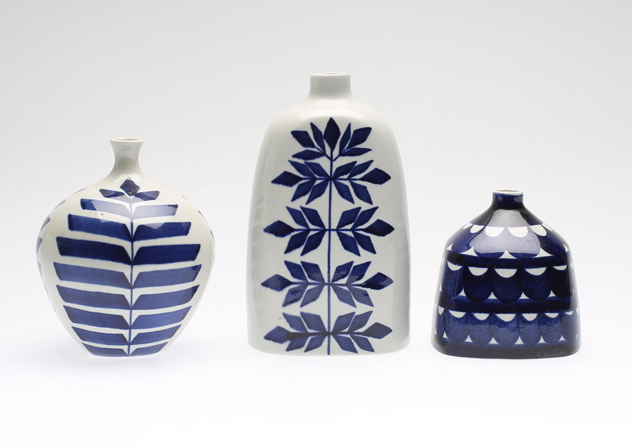 VASER, 3 st, keramik, Karin Björqvist, Gustavbergs studio.