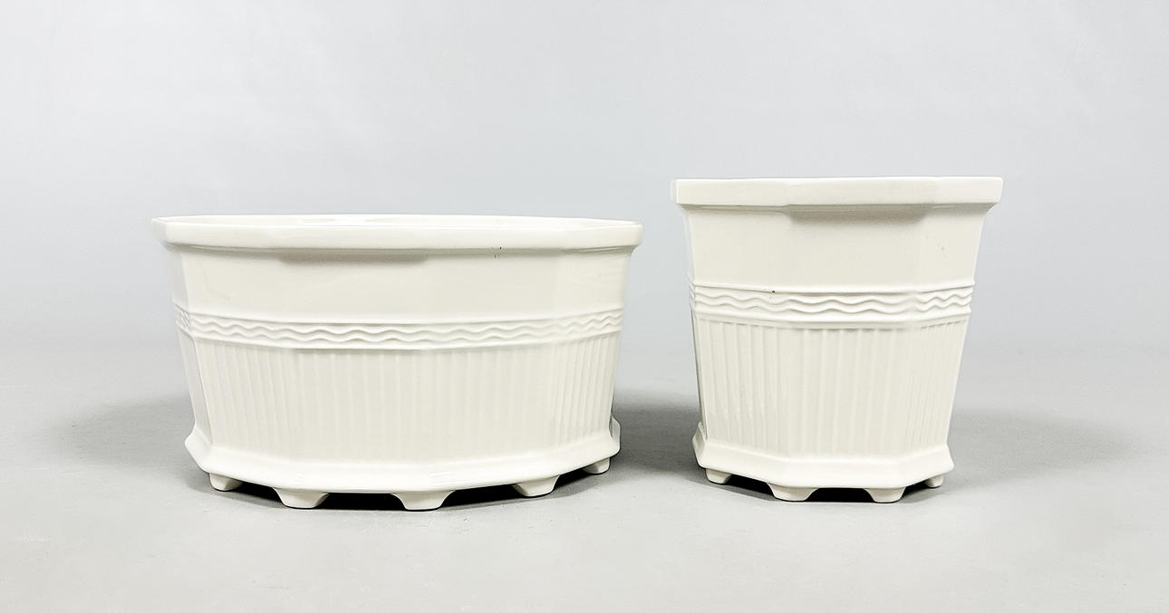 YTTERFODER, 2 st, porslin, Prins Eugens Waldemarsudde.